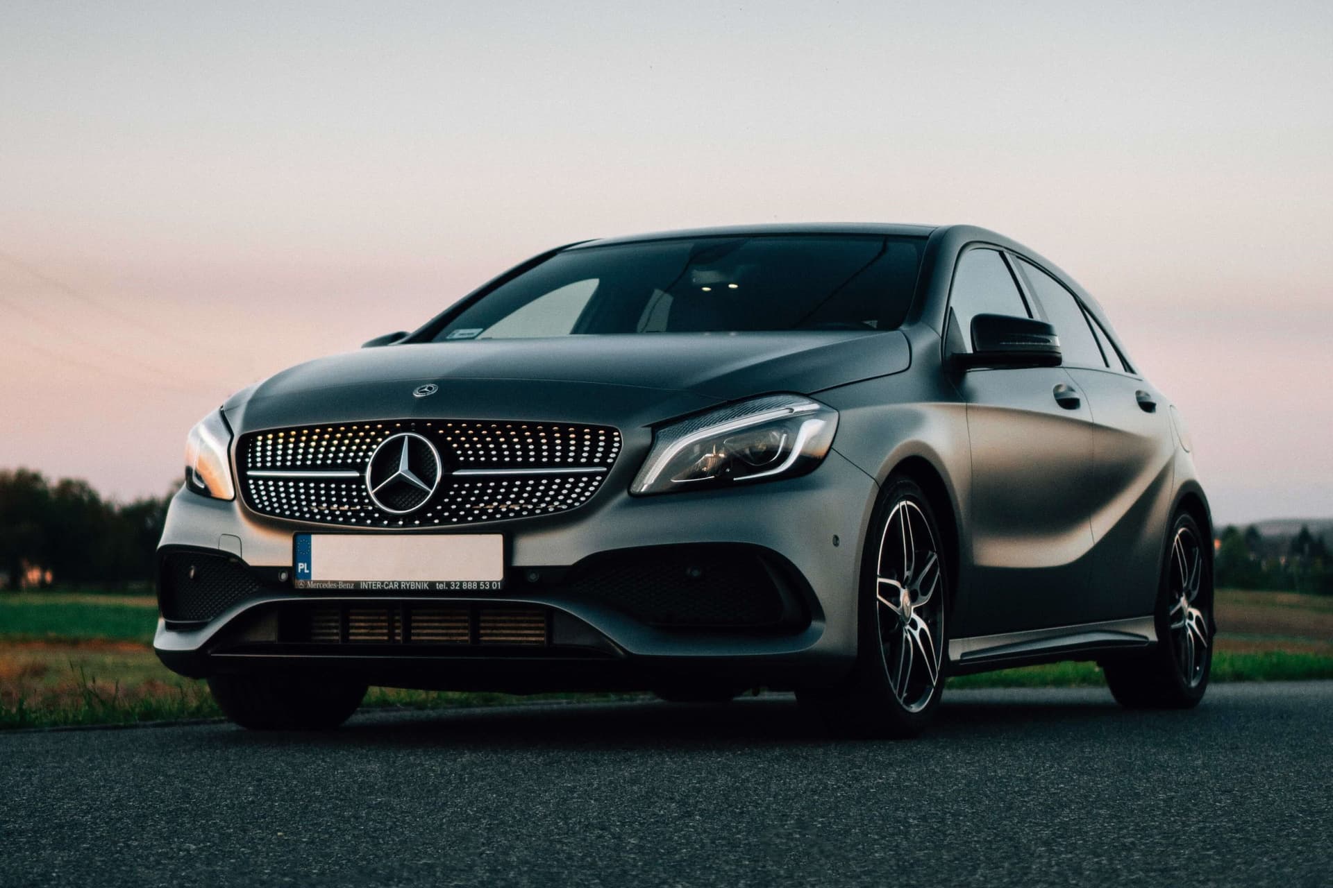 Exquisite luxury car fleet Melbourne - Premium taxi vehicles