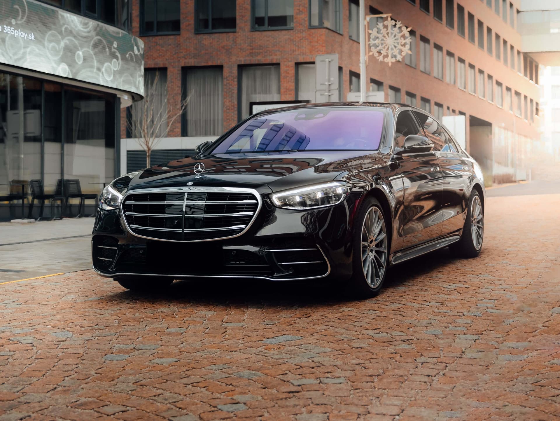 Luxury chauffeur car Melbourne - Premium taxi fleet